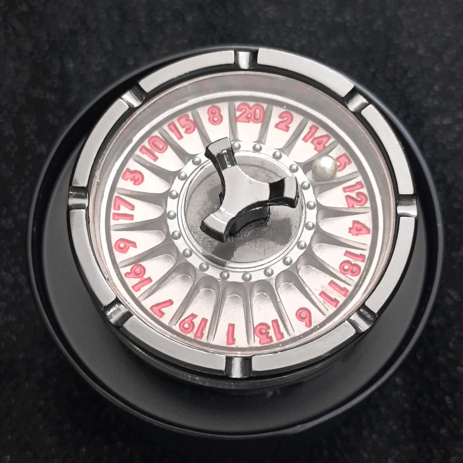 D&D Metal Fingertip Gyro Roulette Dice for Dungeons and Dragons, Spinner Metal Dice, Rotating Roulette Dice for Gift Table Games - Zoomed Image 4