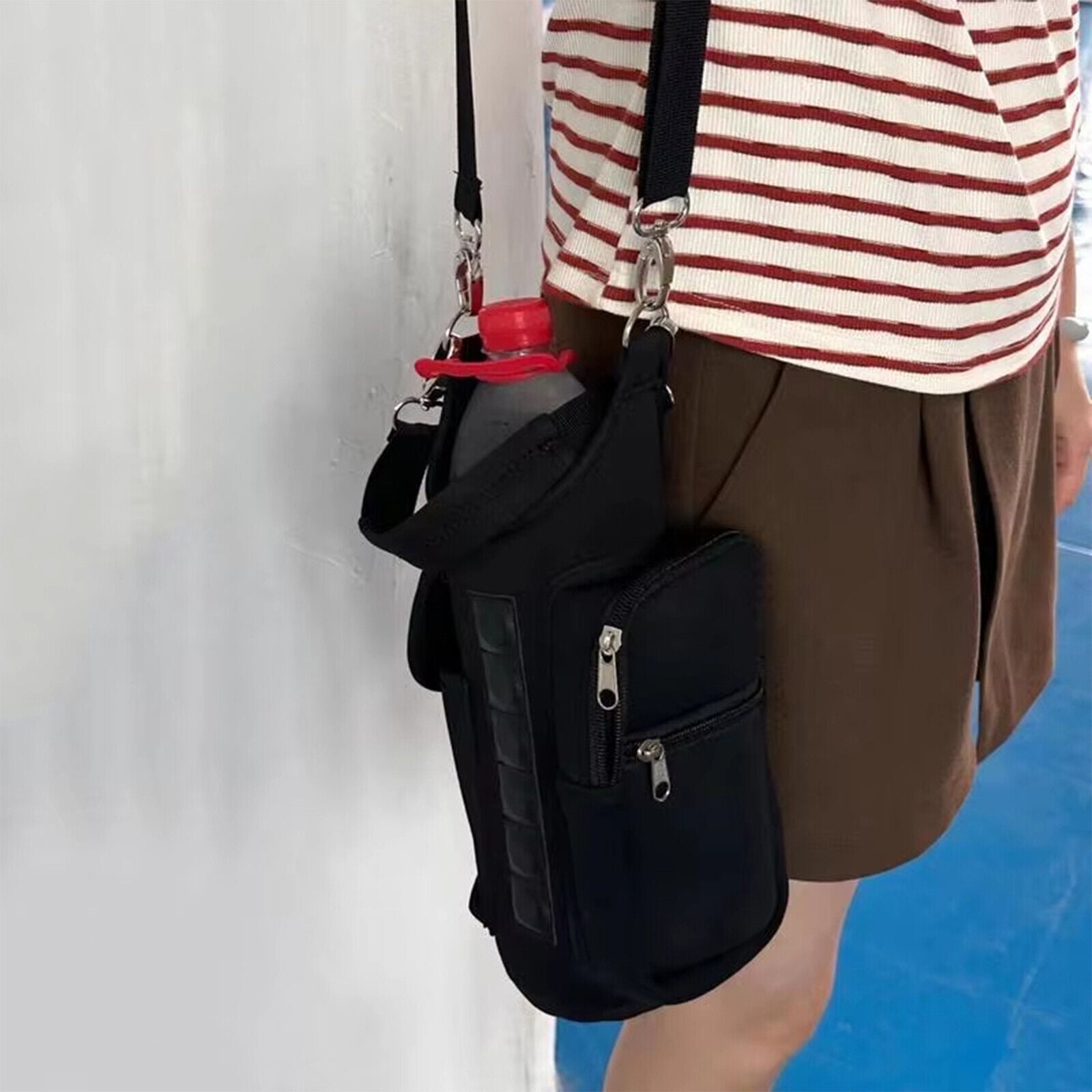 Magnetic Gym Holder Bag – Water Bottle & Gear Storage Sling - Zoomed Image 11